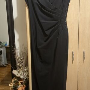 Elegant Black Evening Dress